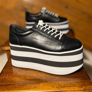 Rocket Dog Black and White Platform Sneakers